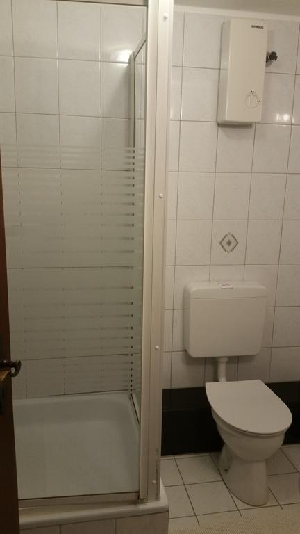 Christianes Gaestehaus デュッセルドルフ エクステリア 写真